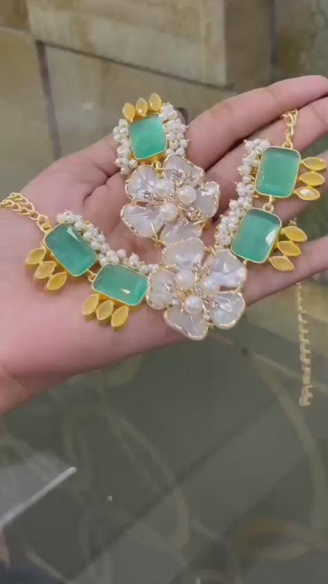 Baroque Necklace Set